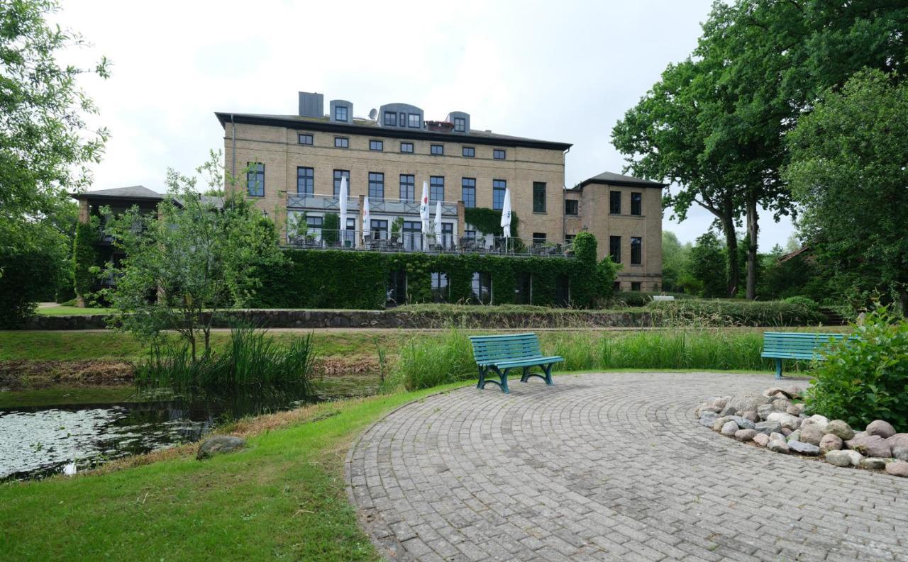 Gutshaus Redewisch Hotel & Restaurant Boltenhagen  Luaran gambar