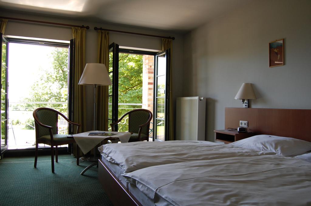 Gutshaus Redewisch Hotel & Restaurant Boltenhagen  Luaran gambar