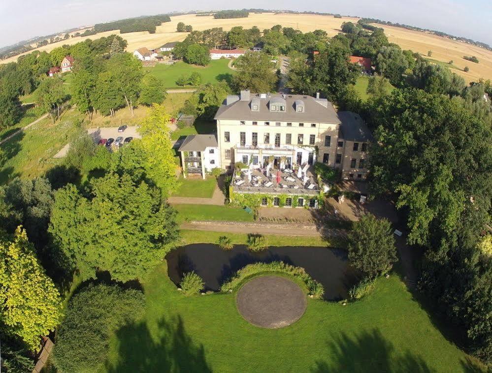 Gutshaus Redewisch Hotel & Restaurant Boltenhagen  Luaran gambar
